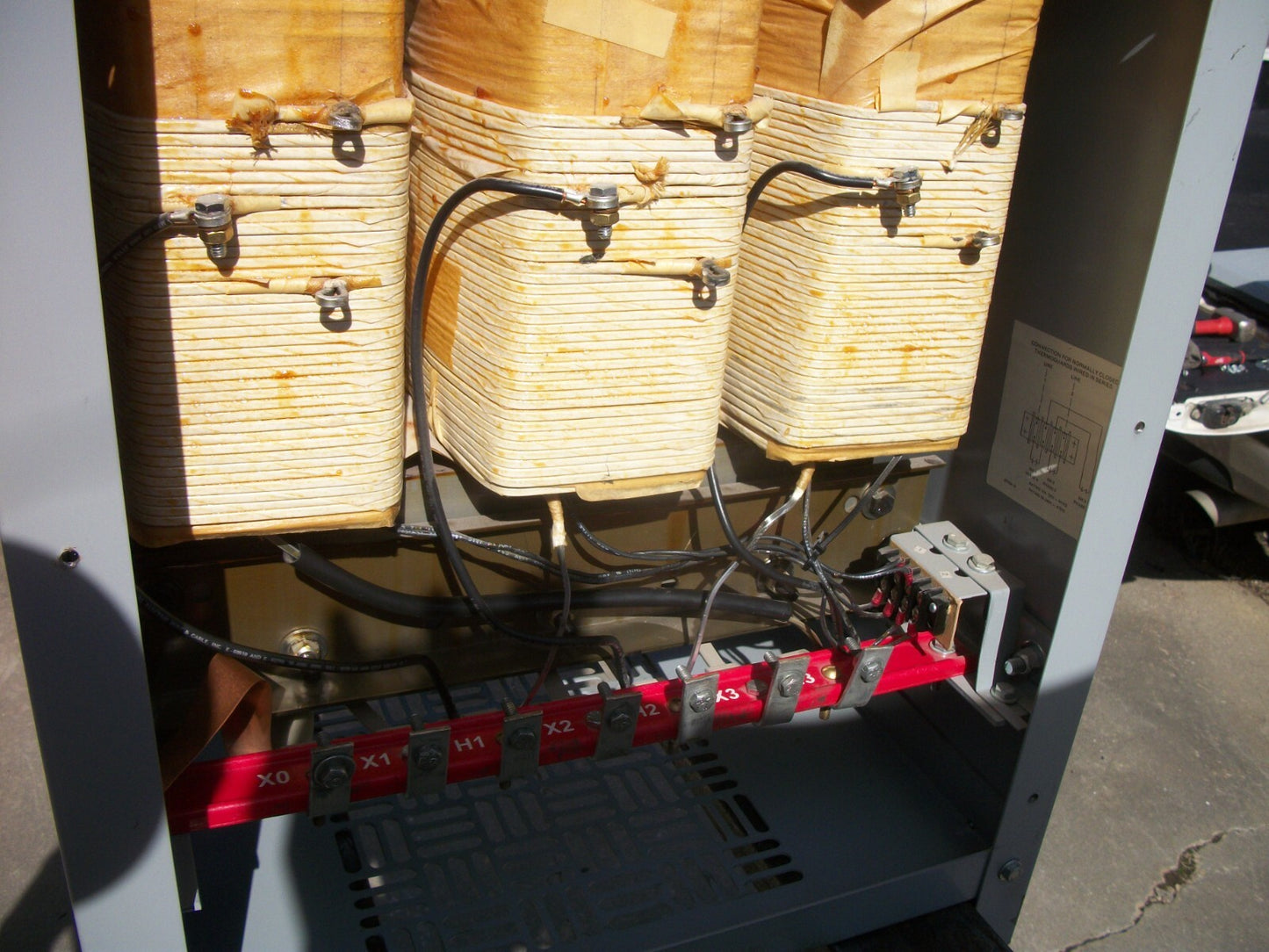 GENERIC 40KVA 3PH TRANSFORMER HV 460D LV 460Y/266