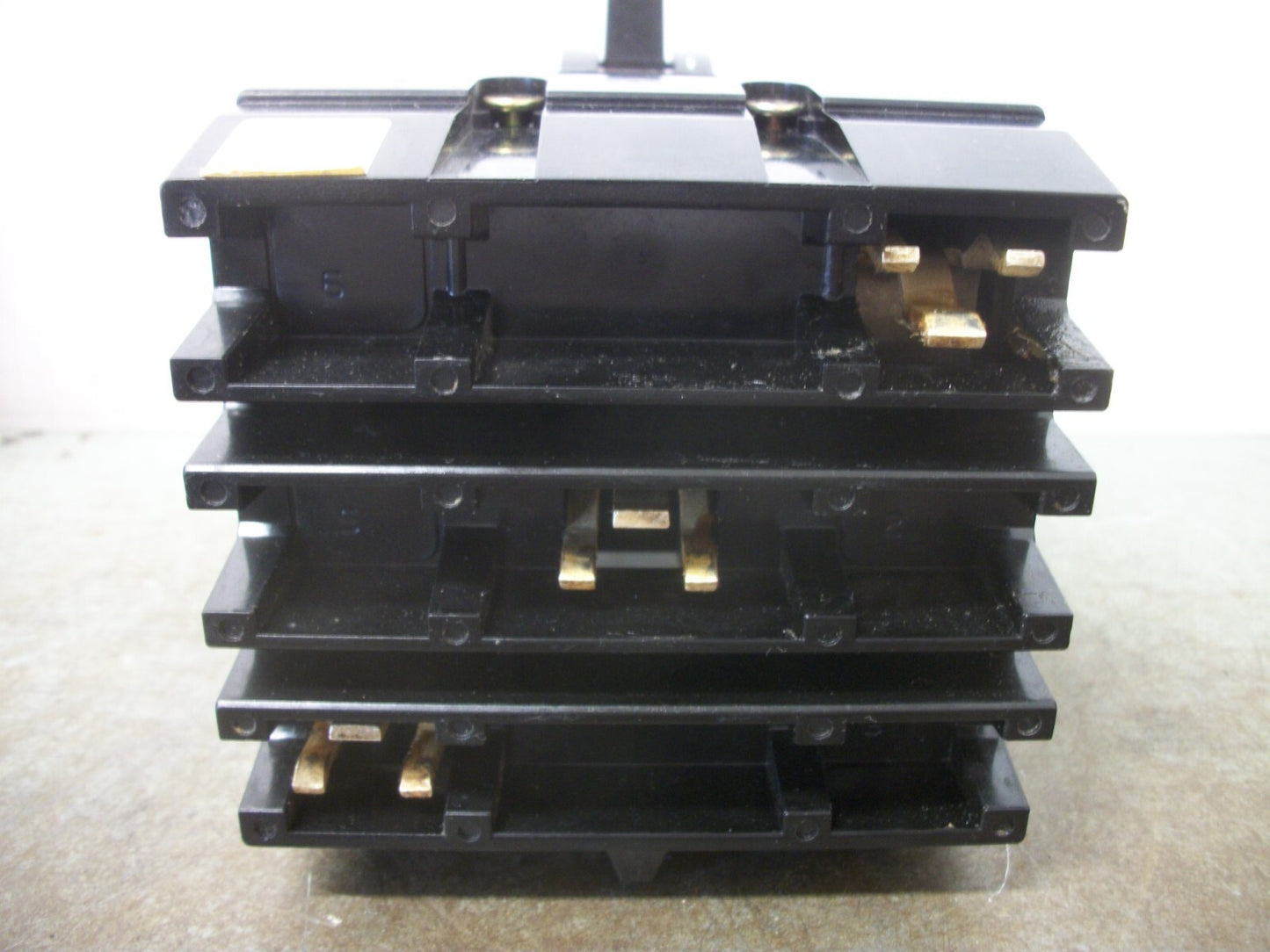 SQUARE D I-LINE FA CIRCUIT BREAKER FA34020 20AMP 480VOLT 3POLE GRAY