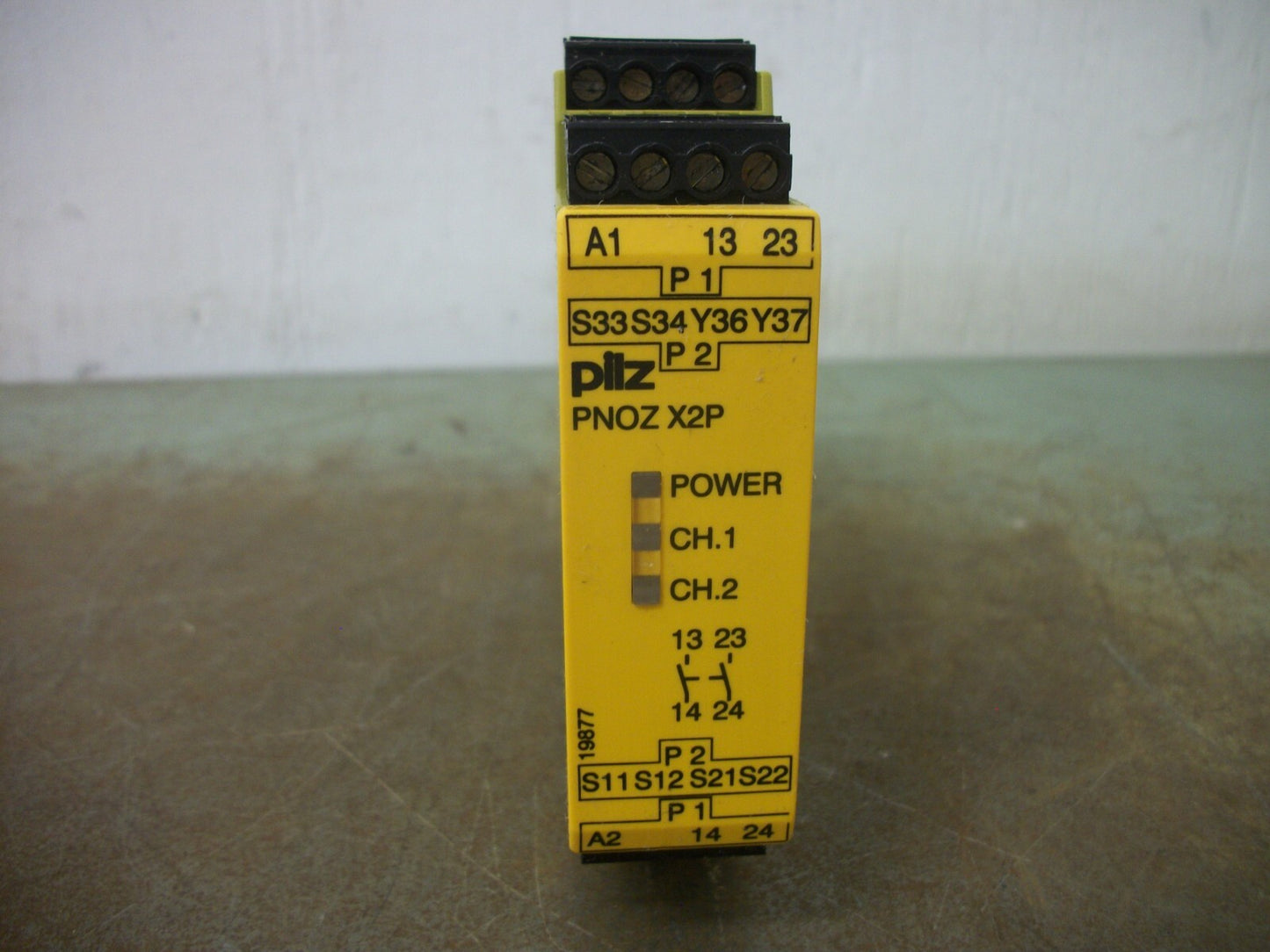 PILZ PNOZ X2P 2-CHANNEL SAFETY RELAY PNOZ X2P 24VACDC 2N/O