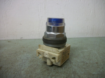 SQUARE D BLUE ILLUMINATED MOMENTARY PUSHBUTTON 9001KM1 120VOLT