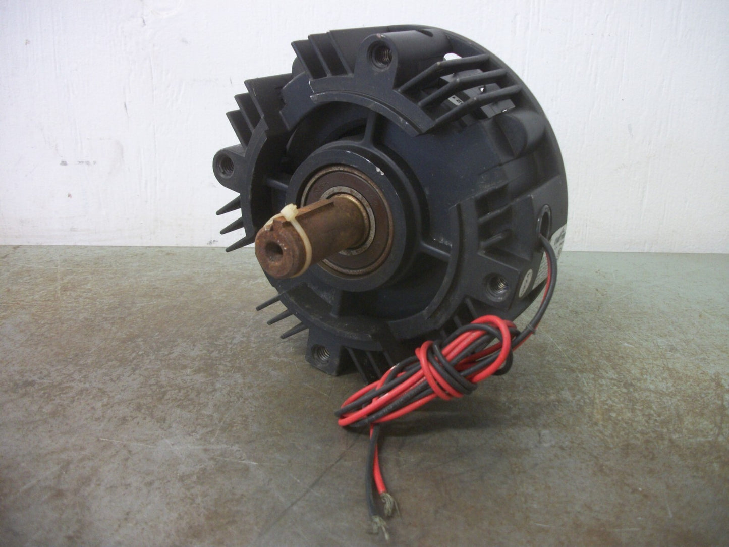 WARNER ELECTRIC EM 180-30 143/145TC INPUT CLUTCH 5370-270-050 90VDC 3600RPM NOB