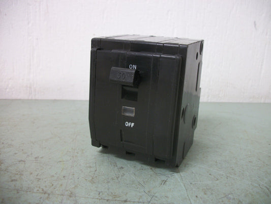 SQUARE D QO CIRCUIT BREAKER QO330 30AMP 240VOLT 3POLE OLD