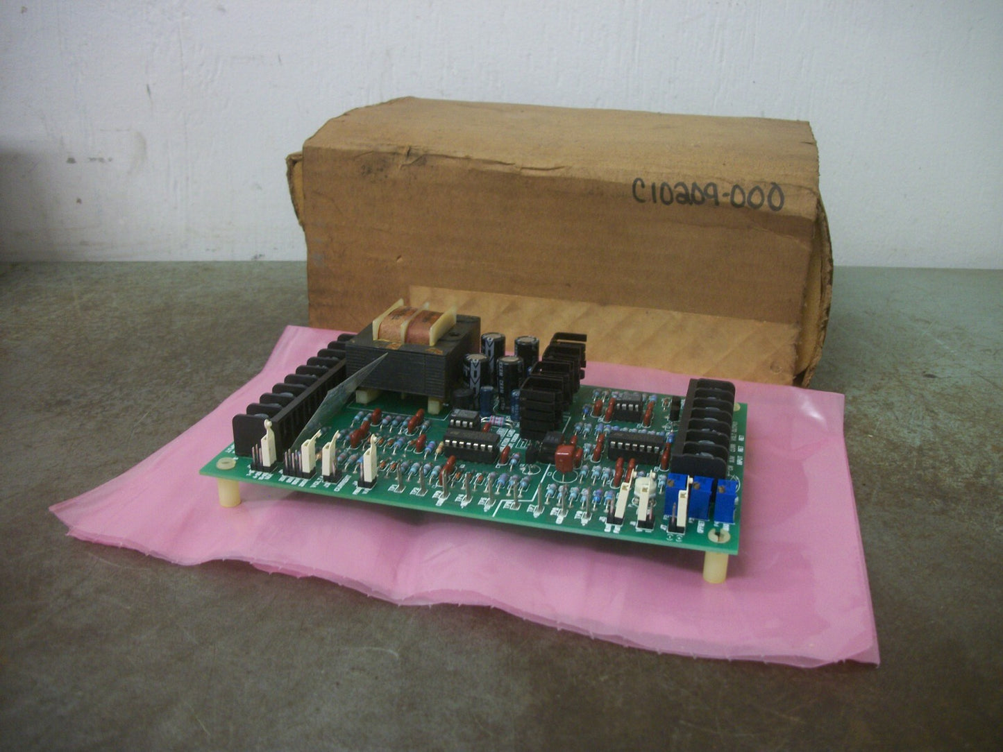 CAROTRON SIGNAL ISOLATION CARD C10209-000 NIB