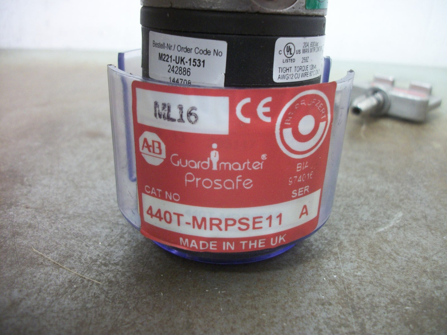 ALLEN-BRADLEY GUARDMASTER PROSAFE KEY OPERATED ROTARY CAM SWITCH 440T-MRPSE11