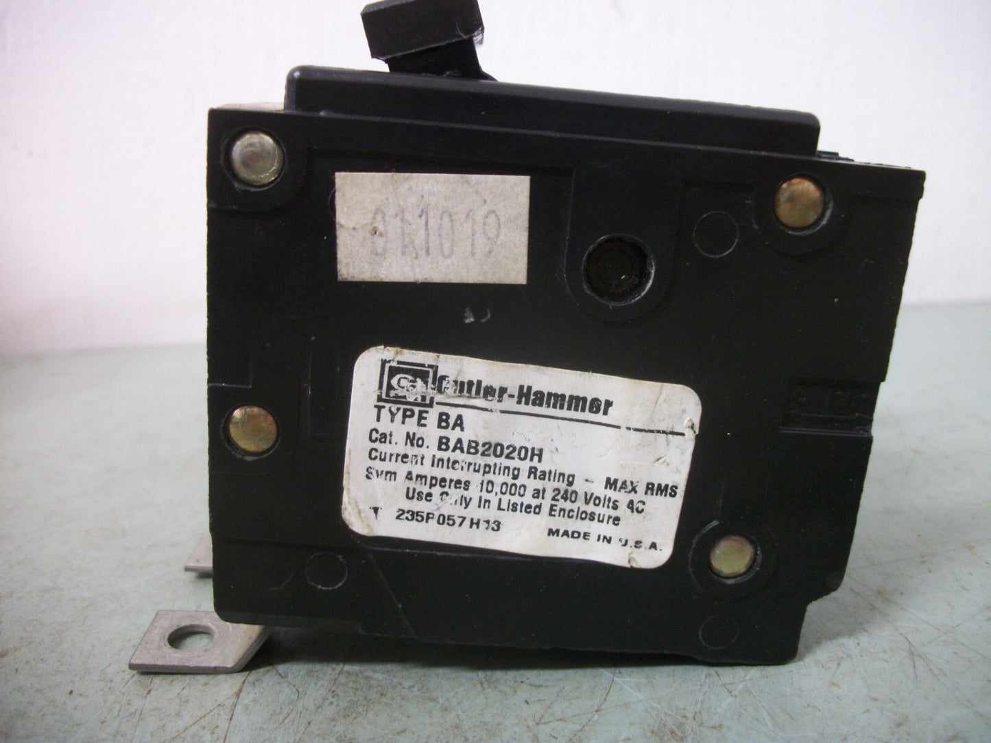 CUTLER-HAMMER BA CIRCUIT BREAKER BAB2020H 20AMP 240VOLT 2POLE