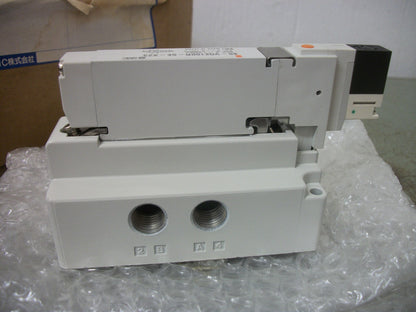 SMC PNEUMATIC SOLENOID VALVE 80-VQ2100R-5E-X23 0.1-0.7MPa 24VCOIL 1W NIB