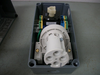 MENNEKES PIN & SLEEVE SWITCHED INTERLOCK RECEPTACLE ME420MI12 20AMP 125/250VOLT