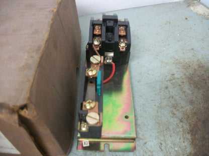 FURNAS DEFINITE PURPOSE MOTOR STARTER 16NE15AF8 25AMP 120VCOIL 2POLE NIB