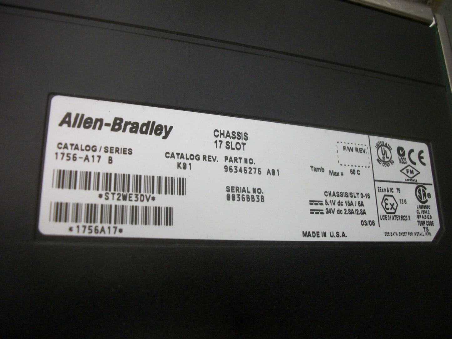ALLEN-BRADLEY 17-SLOT PLC RACK CHASSIS 1756-A17 W/1756-PA75/B