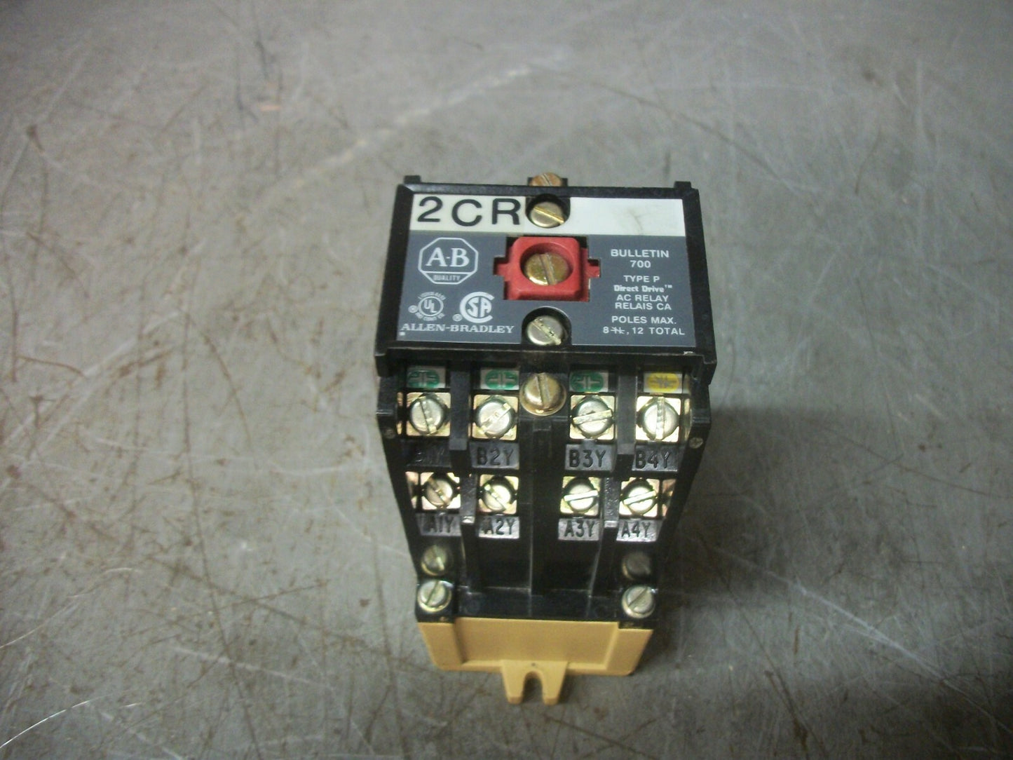 ALLEN-BRADLEY AC CONTROL RELAY 700-P600A1 120VCOIL