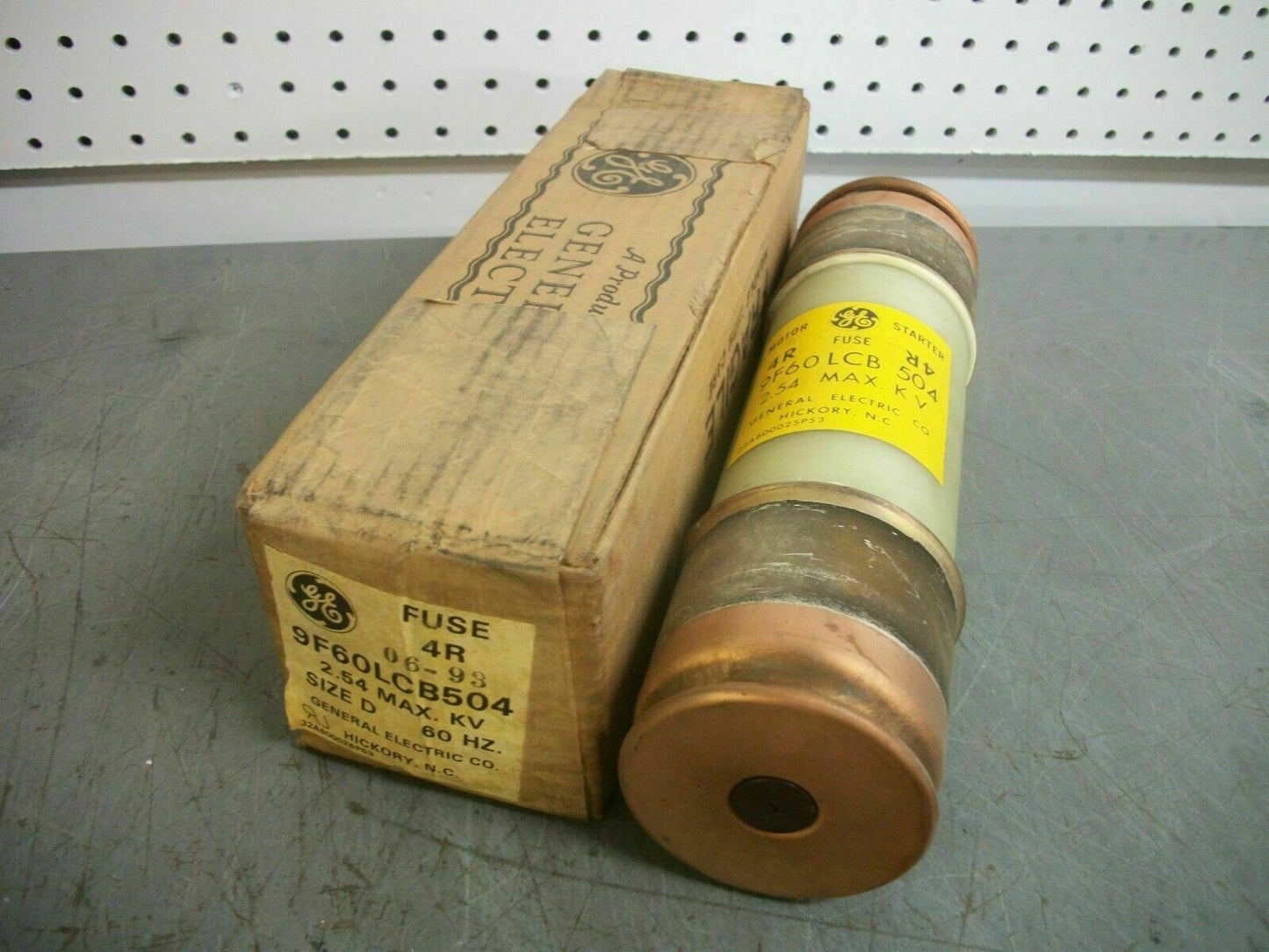 GE SIZE D FUSE 9F60LCB504 130AMP 2.54KVOLT NIB