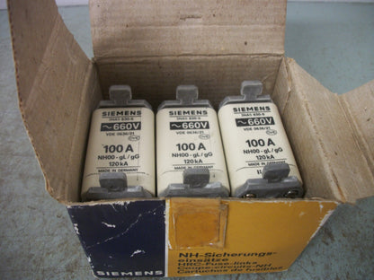 SIEMENS BOX OF 3 FUSES 3NA5 830-6 100AMP 660VOLT NIB
