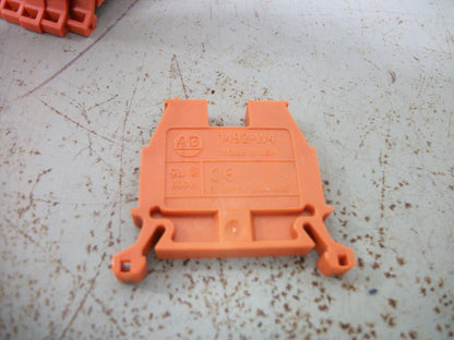 ALLEN-BRADLEY LOT OF 29 TERMINAL BLOCKS 1492-W4-RE