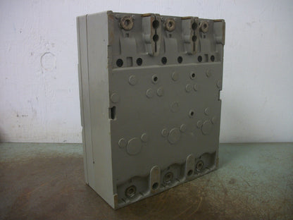 SIEMENS ITE HJ3 CIRCUIT BREAKER HJ3F400 400AMP 600VOLT 3POLE W/250A TRIP