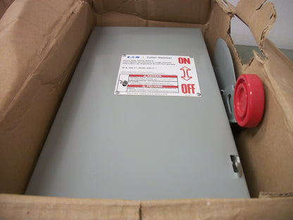 CUTLER-HAMMER DISCONNECT TYPE 1 DH321FGK 30AMP 240VOLT 3POLE FUSIBLE NIB