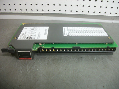 ALLEN-BRADLEY 120VOLT DC/AC INPUT MODULE 1771-IAD/D