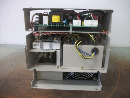 YASKAWA VARISPEED 676VH3 15HP INVERTER DRIVE CIMR-VHS4011 460VOLT 3PH 15KVA