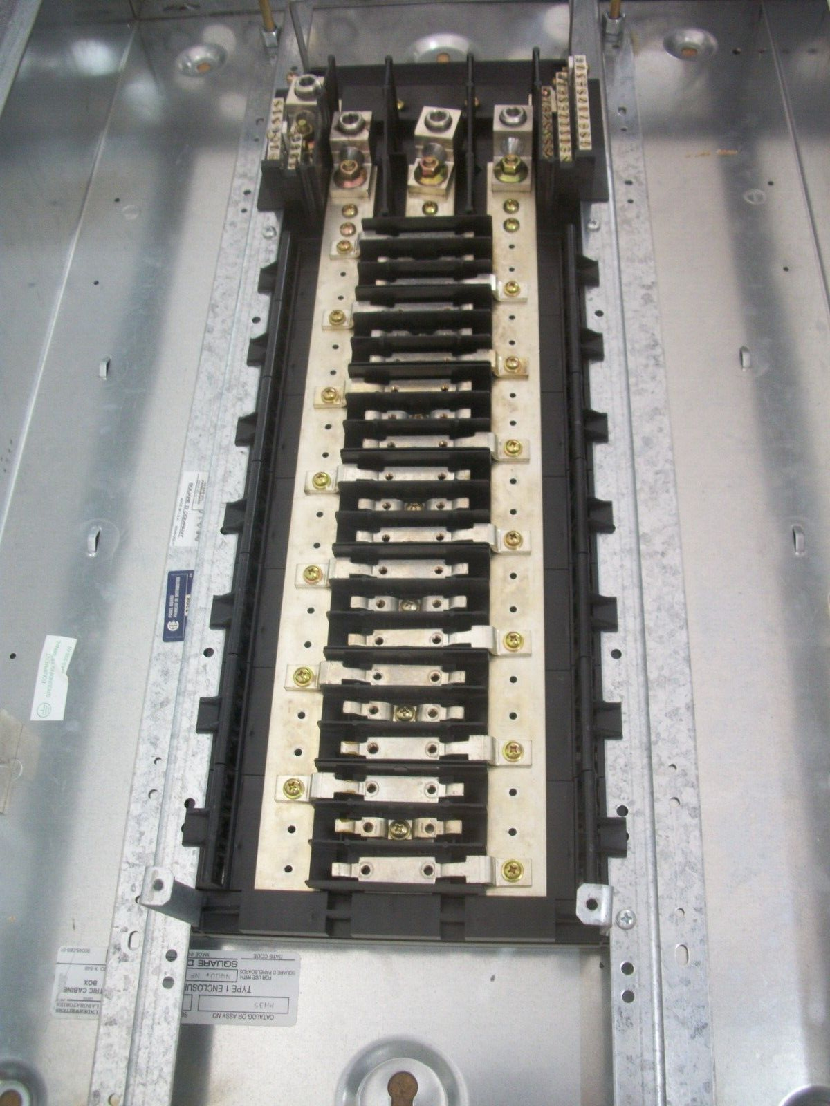 SQUARE D NQOD LOAD CENTER PANELBOARD NQOD442L225 225AMP 208Y/120/240VOLT 3PH
