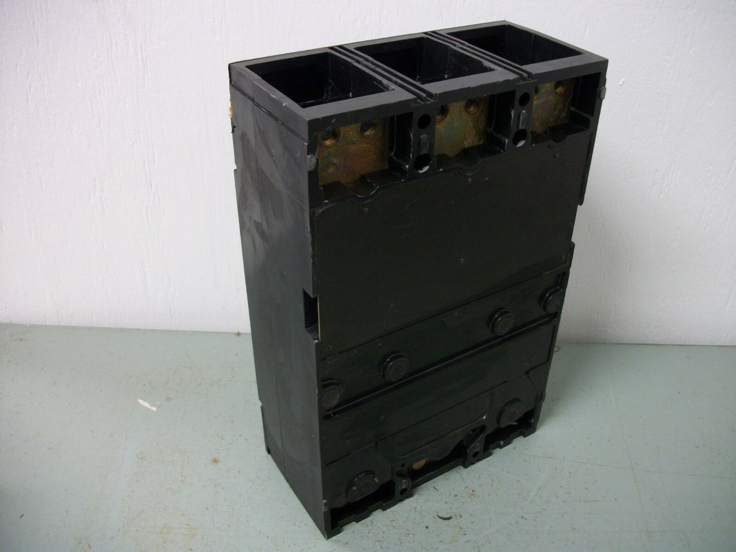 SQUARE D MAP CIRCUIT BREAKER MAP36800 800AMP 600VOLT 3POLE GRAY