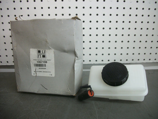 HYSTER RESERVOIR 1357199 NIB