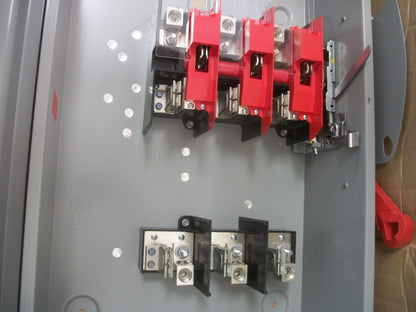 SIEMENS DISCONNECT TYPE 3R HF364R 200AMP 600VOLT 3POLE FUSIBLE NIB