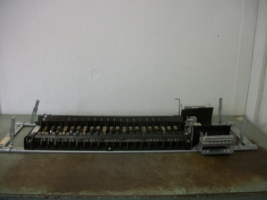 GE TEY 3PH LOAD CENTER PANELBOARD INTERIOR 10086781P1 426002039338 NEW