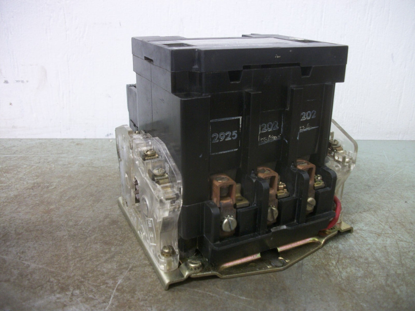 SQUARE D SIZE 2 MOTOR STARTER 8536SDO1 600VCOIL 3PH 600V 25HP