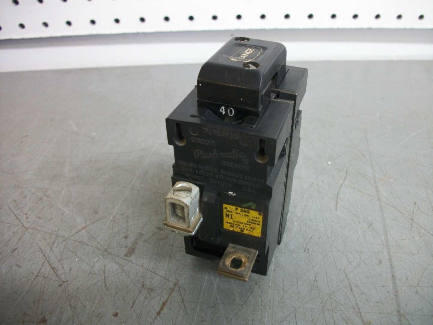 BULLDOG NI PUSHMATIC CIRCUIT BREAKER P240 40AMP 240VOLT 2POLE