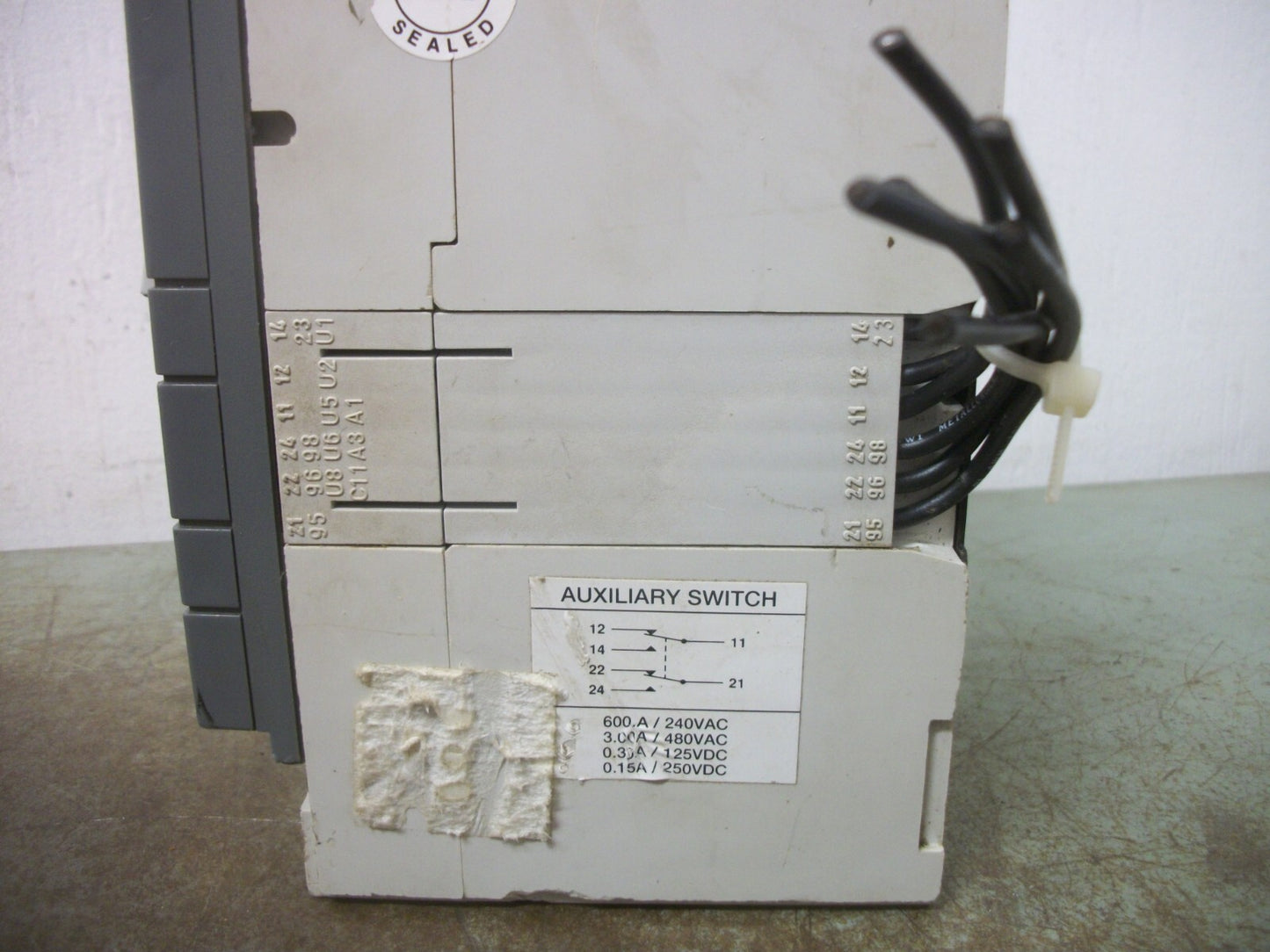 ABB SACE S3 S3N CIRCUIT BREAKER 100AMP 600VOLT 3POLE SHUNT AUX