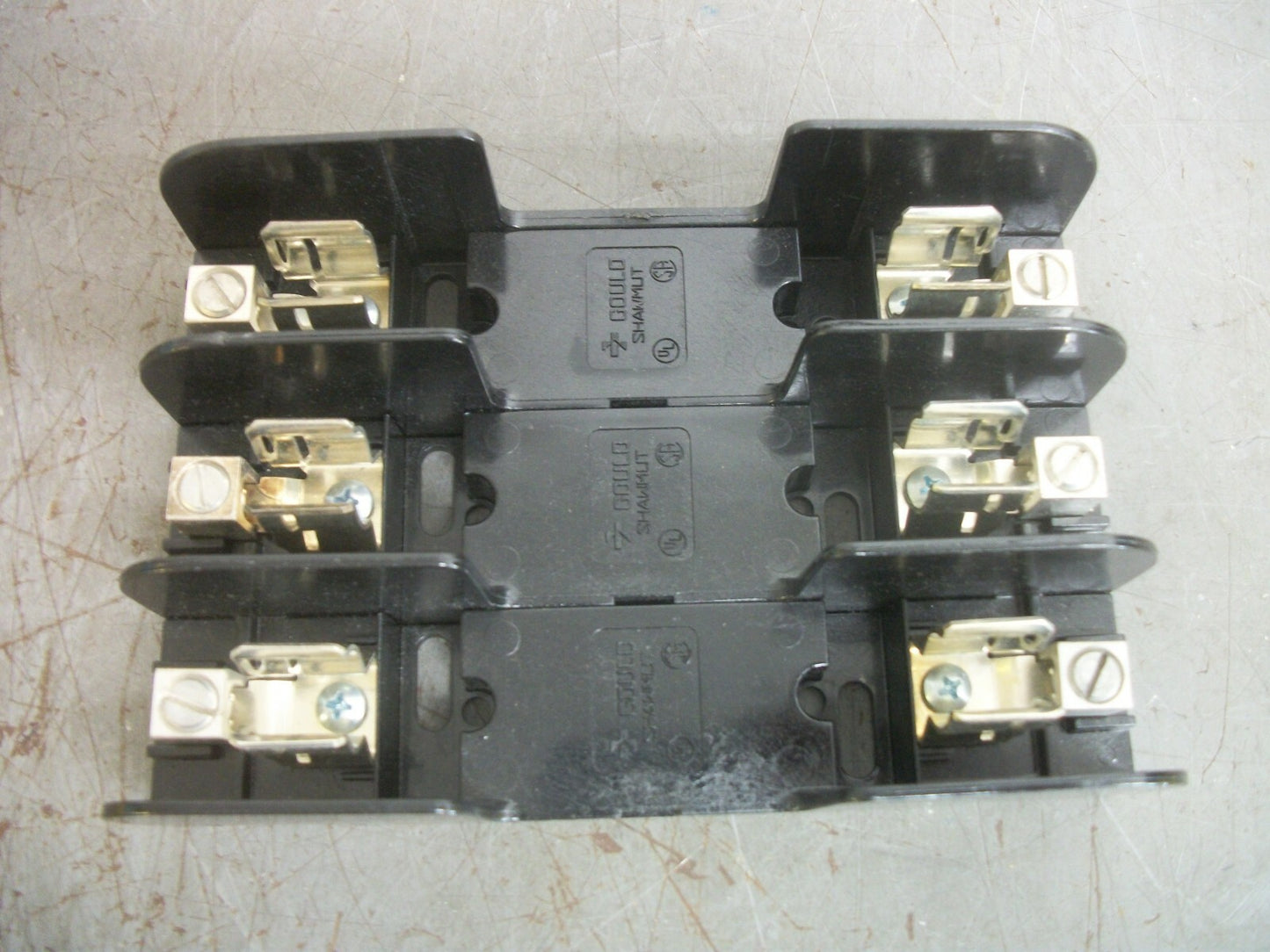 GOULD SHAWMUT FUSEHOLDER 60303 30AMP 600VOLT 3POLE NOB