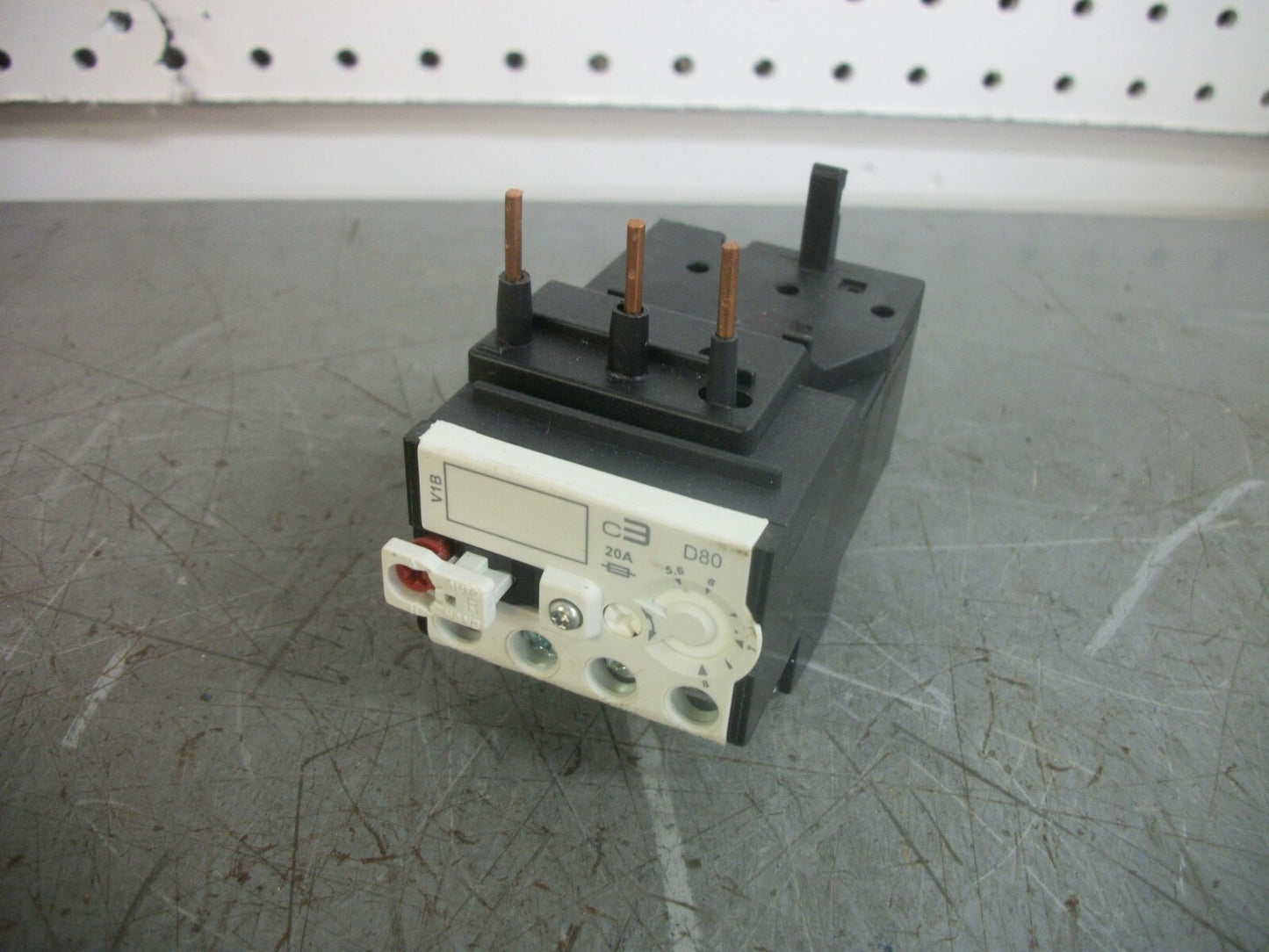 C3 CONTROLS THERMAL OVERLOAD RELAY 320-B2D80 5.6-8AMP