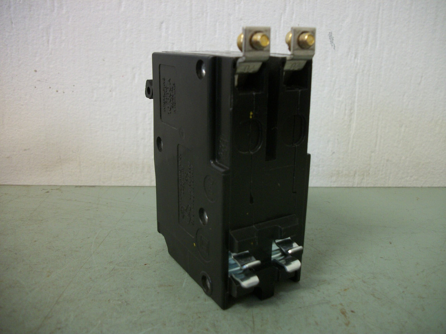 SQUARE D QOB CIRCUIT BREAKER QOB280 80AMP 240VOLT 2POLE NOB
