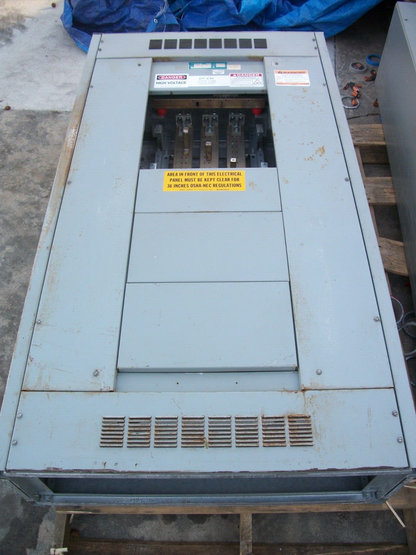 SIEMENS VE VACU-BREAK SWITCHBOARD PANELBOARD 600AMP 480VOLT 3PH 3W