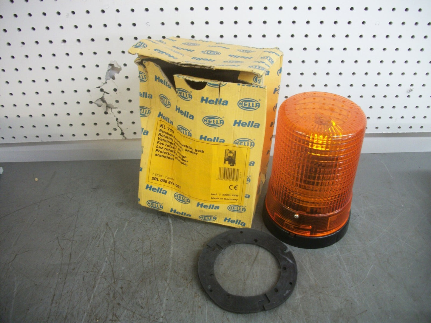 HELLA AMBER ROTATING BEACON KL 710 220VOLT 25WATT NIB