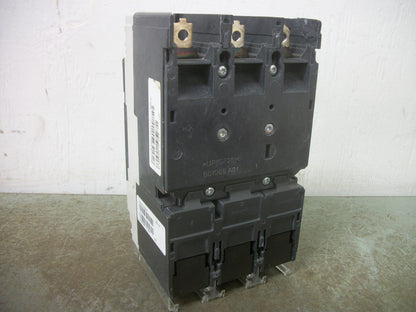 SIEMENS HDGA CIRCUIT BREAKER HDX3B100 100AMP 600VOLT 3POLE CHIPPED