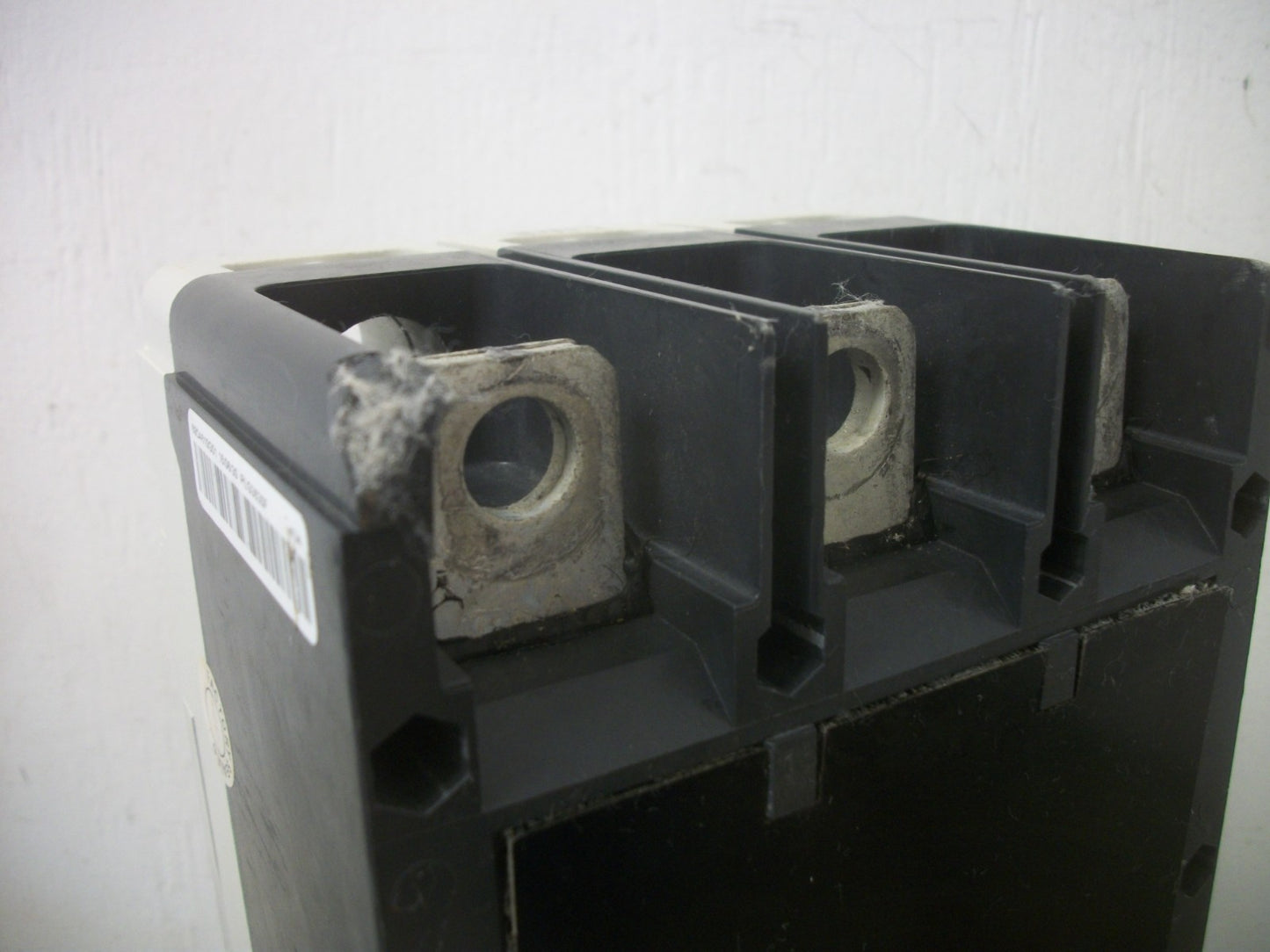 CUTLER-HAMMER L630E CIRCUIT BREAKER LGE3630NN 630AMP 600VOLT 3POLE W/500A TR NOB