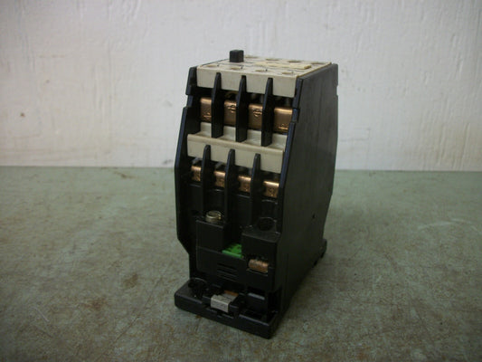 SIEMENS CONTROL RELAY 3TH8262-0A 16AMP 110VCOIL