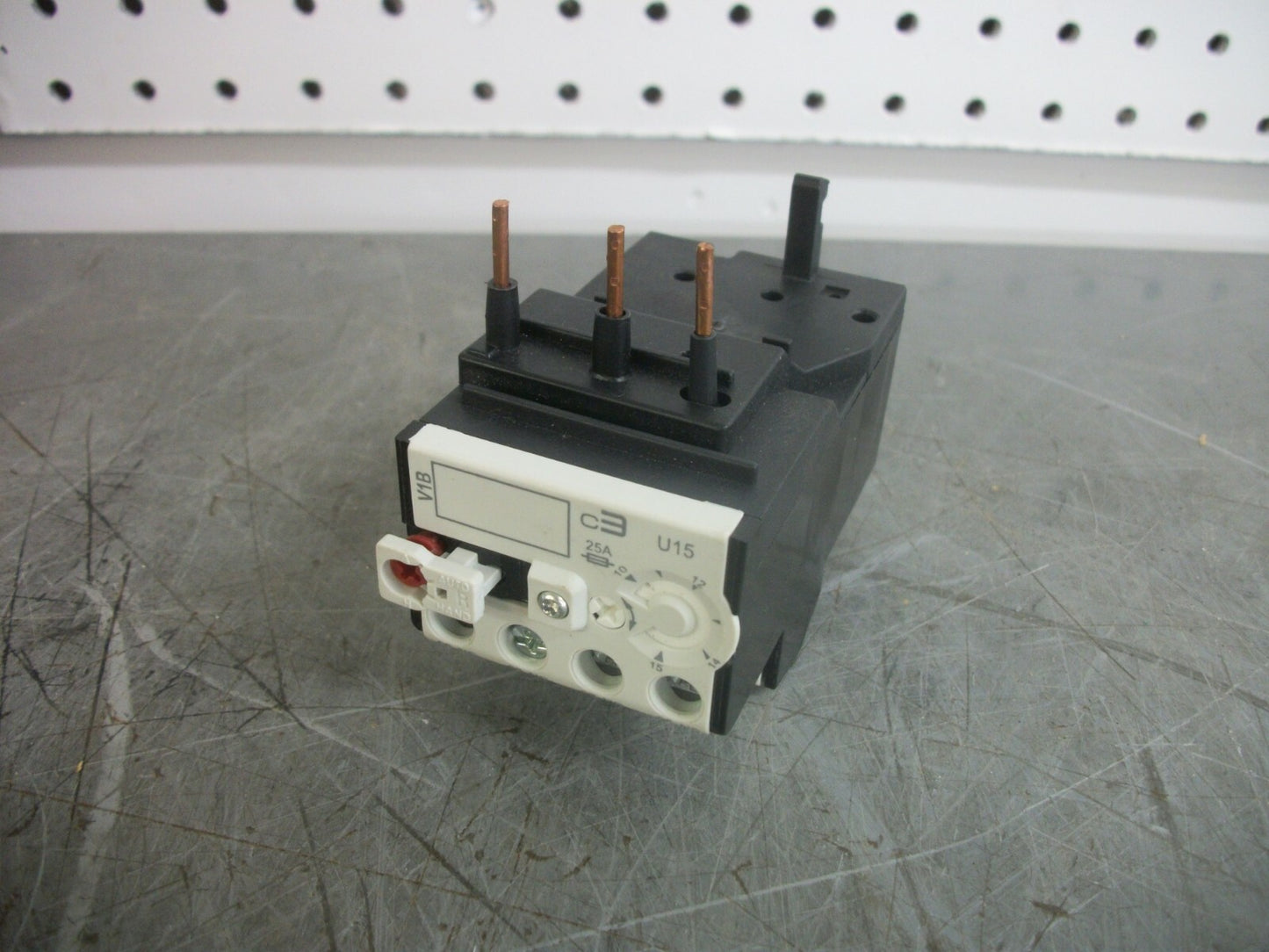 C3 CONTROLS THERMAL OVERLOAD RELAY 320-B2U15 10-15AMP