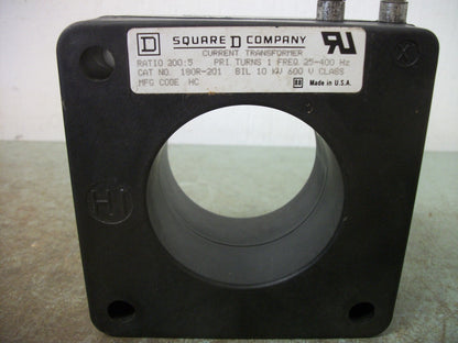 SQUARE D 200:5 RATIO CURRENT TRANSFORMER 180R-201 600VOLT NOB
