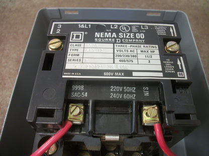 SQUARE D ENCL SIZE 00 MOTOR STARTER 8536SAG12 240VCOIL 3PH 600V 2HP