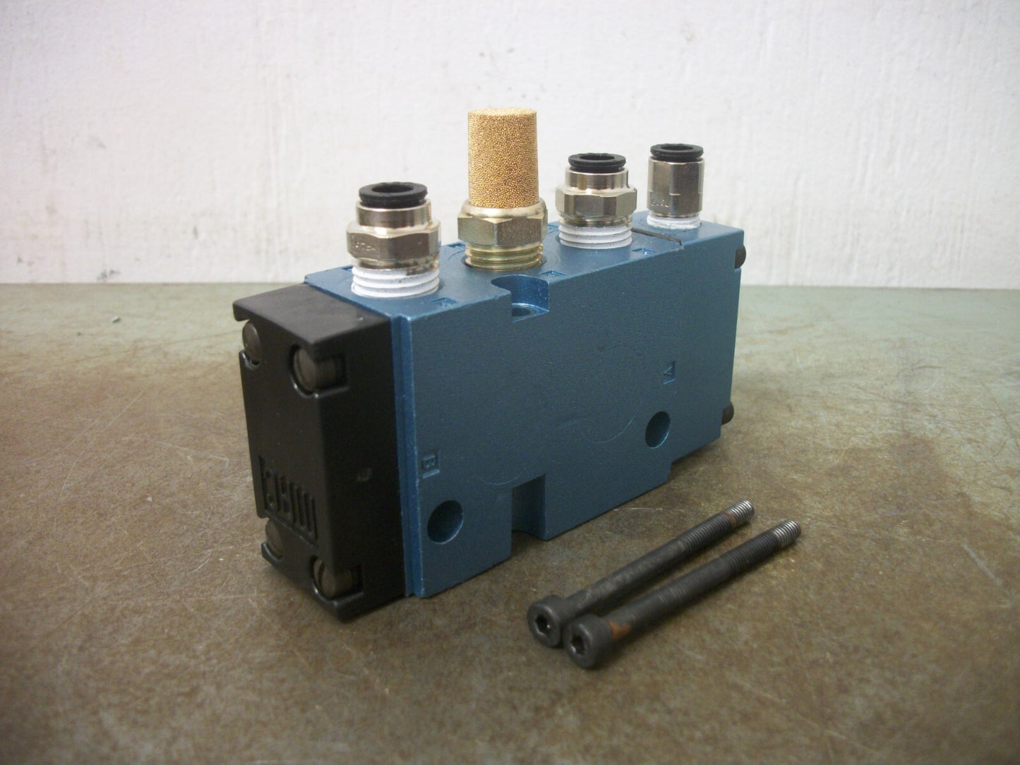 MAC SOLENOID VALVE 180029-212-0010 5221 150PSI