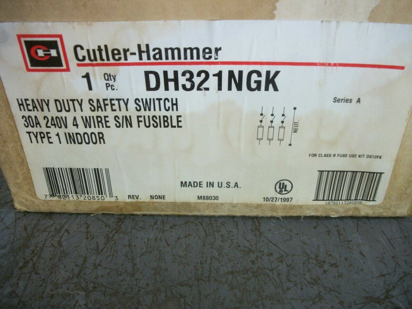CUTLER-HAMMER DISCONNECT TYPE 1 DH321NGK 30AMP 240VOLT 3POLE FUSIBLE NIB