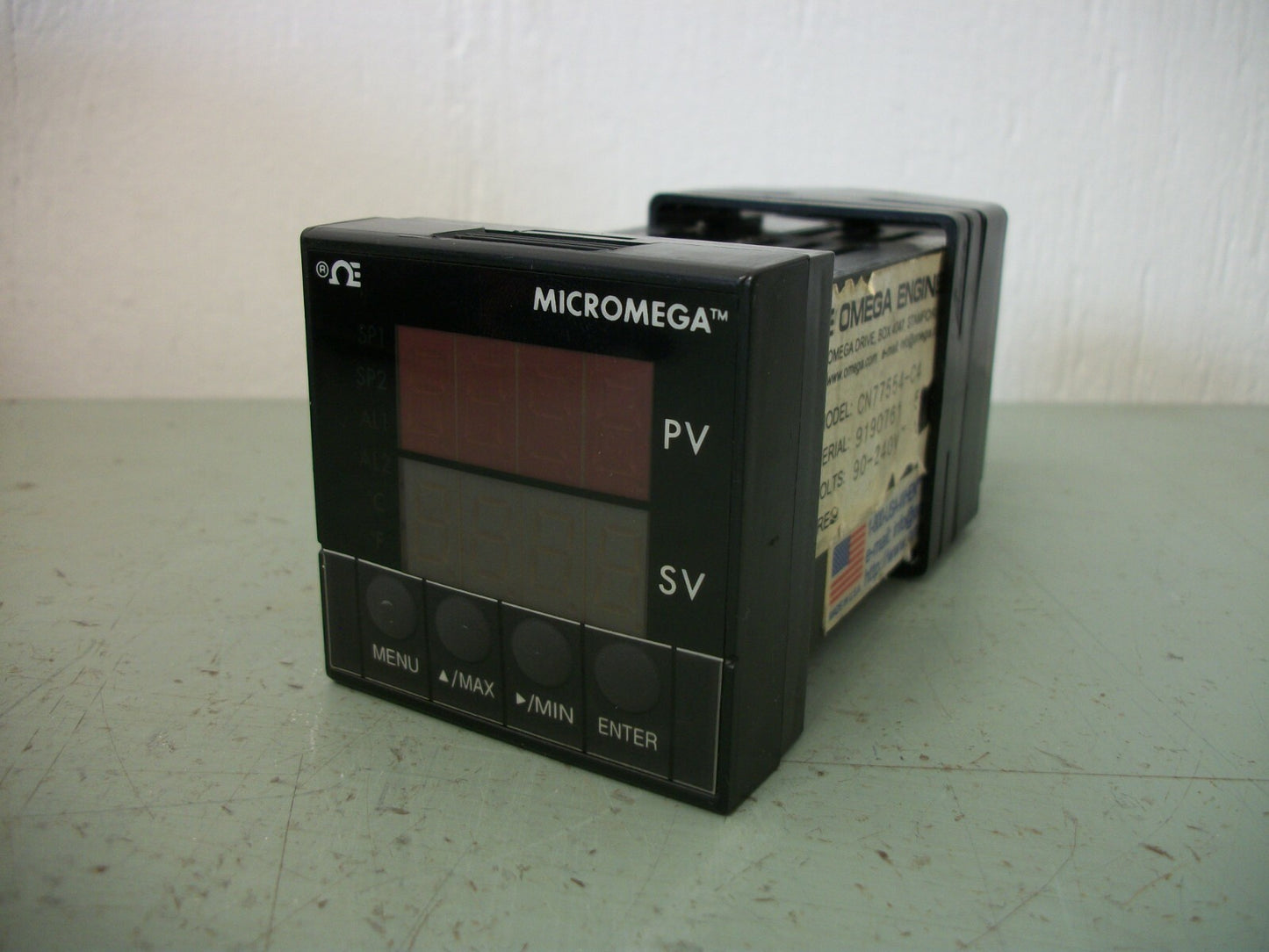 OMEGA MICROMEGA TEMPERATURE CONTROLLER CN77554-C4