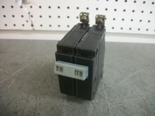 CUTLER-HAMMER CHB CIRCUIT BREAKER CHB215 15AMP 240VOLT 2POLE NOB
