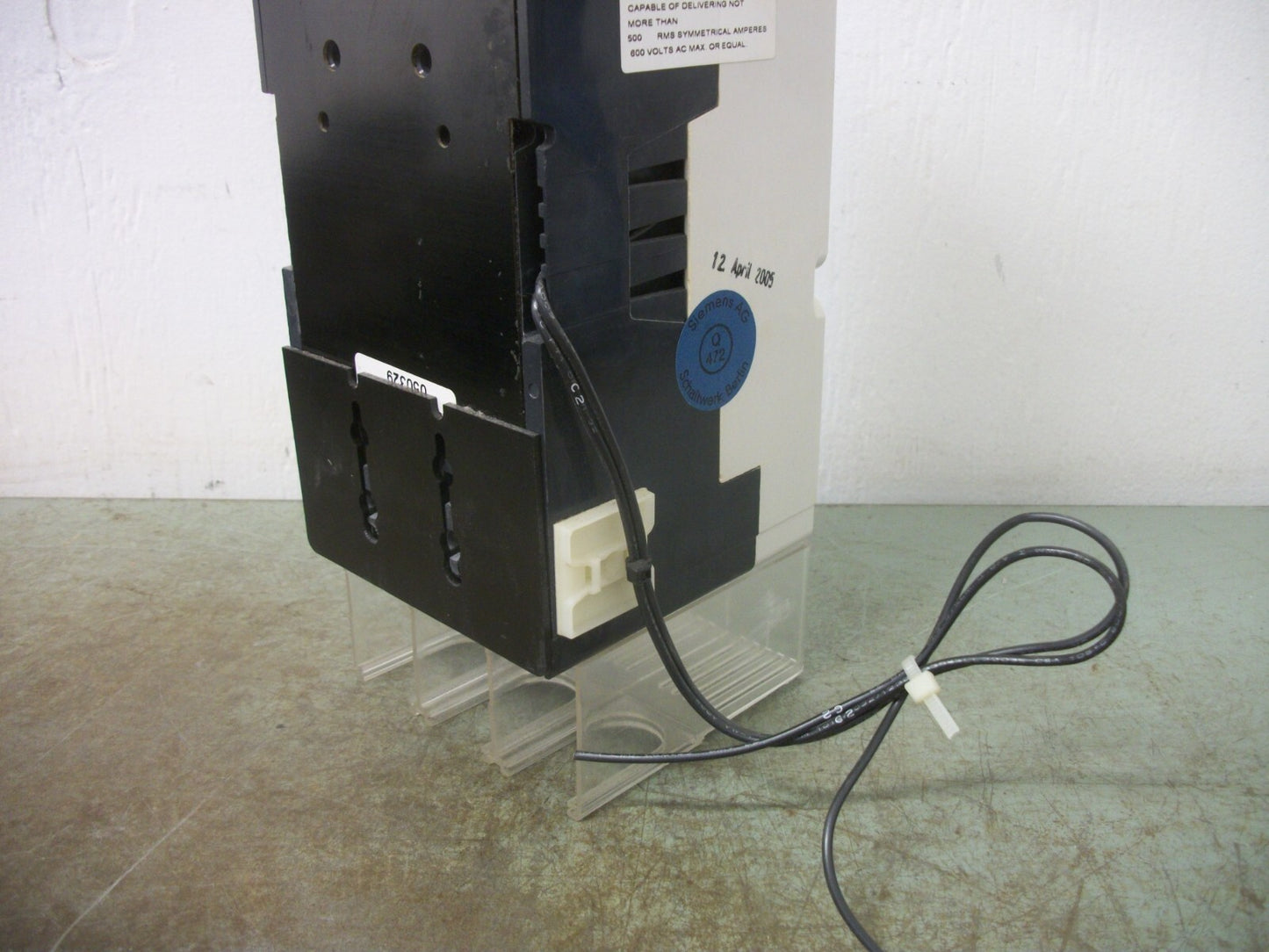 SIEMENS 3VF4 CIRCUIT BREAKER 3VF4231-1DF41-7KA0 125AMP 600VOLT 3POLE