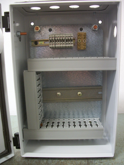 LOHMEIER 11 X 7 X 5 JUNCTION & PULL BOX ENCLOSURE TYPE 12 AF-1003