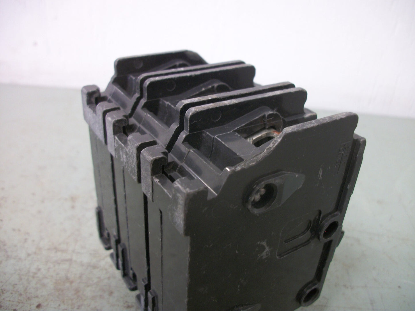 SIEMENS BQ CIRCUIT BREAKER BQ3B070 70AMP 240VOLT 3POLE CHIPPED