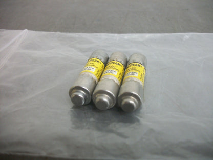BUSSMANN LOT OF 3 LOW-PEAK FUSES LP-CC-30 30AMP 600VOLT NOB
