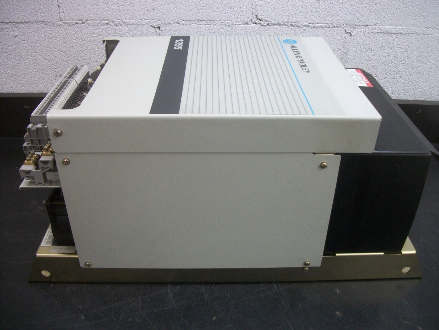 ALLEN-BRADLEY 1395 30HP DC DRIVE 1395-A71-D2-P12-X1 FIELD 150VDC ARM 240VDC