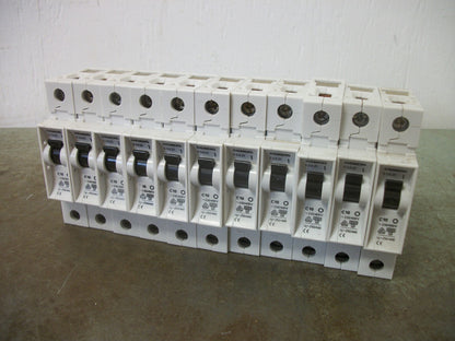 SIEMENS LOT OF 11 MINI CIRCUIT BREAKERS 5SX21C10 10AMP 230/400VOLT 1POLE